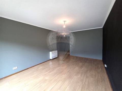 Moradia T4 para venda