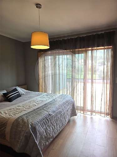 Moradia T4 para venda