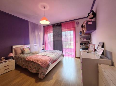 Moradia T4 para venda