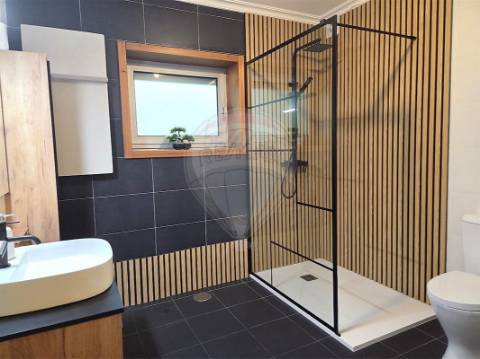 Moradia T4 para venda