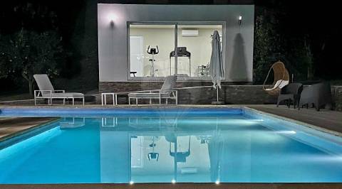 Moradia T4 para venda