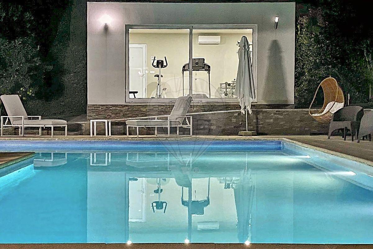 Moradia T4 para venda