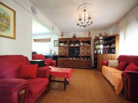 Moradia T4 para venda