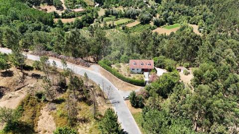 Moradia T4 para venda