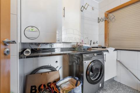 Apartamento T5 para arrendamento