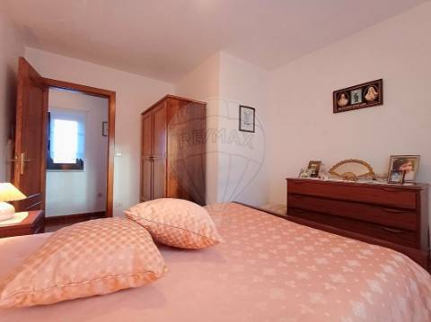 Moradia T2 para venda