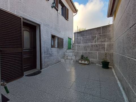 Moradia T2 para venda