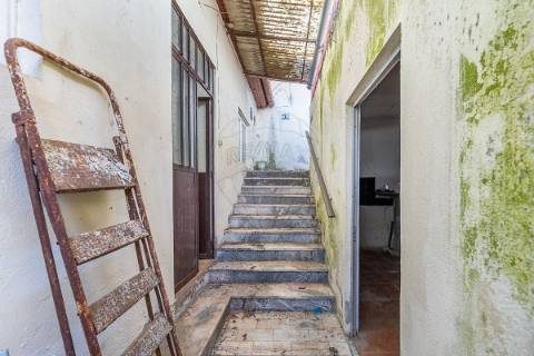 Moradia T6 para venda