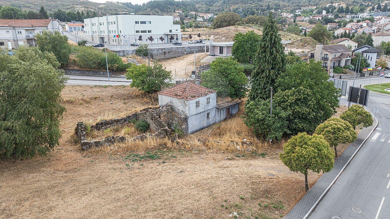 Moradia T4 para venda