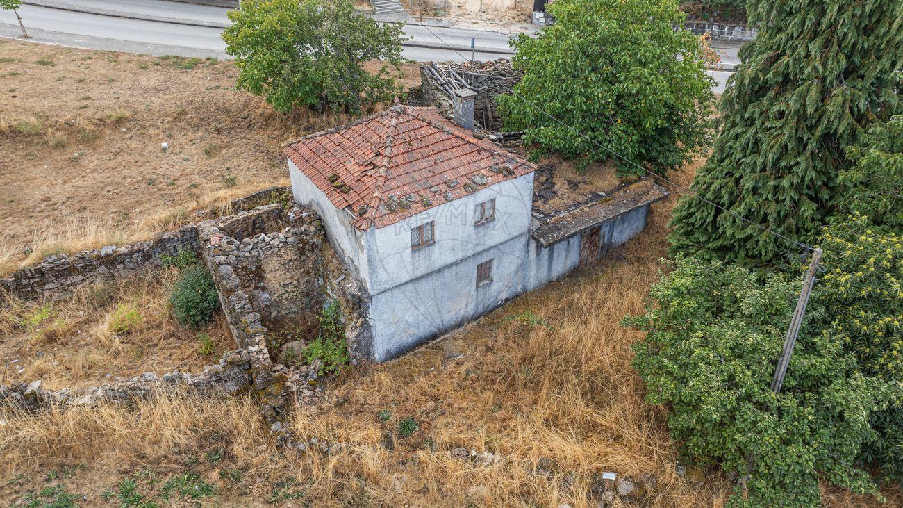 Moradia T4 para venda