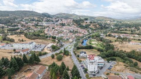 Moradia T4 para venda