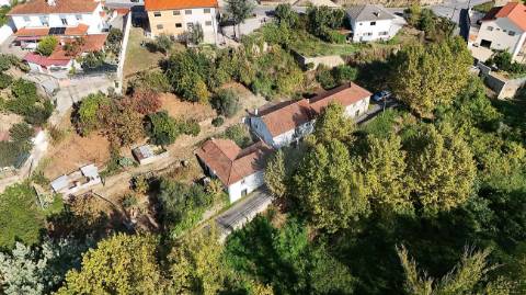 Moradia T5 para venda