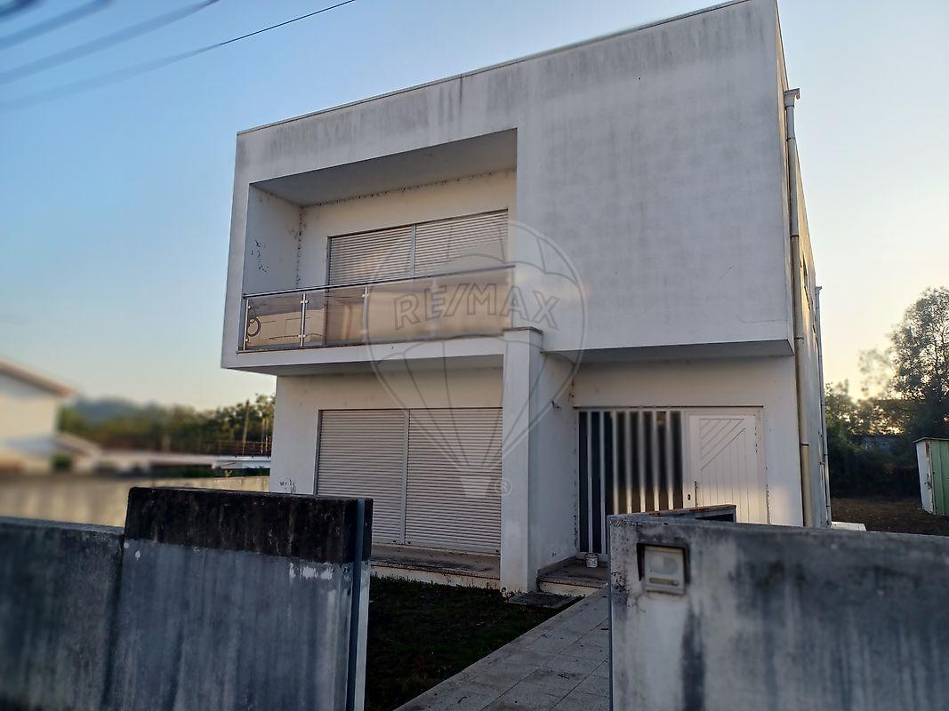 Moradia T3 para venda