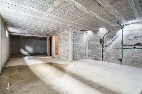 Moradia T4 para venda