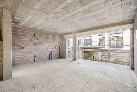 Moradia T4 para venda