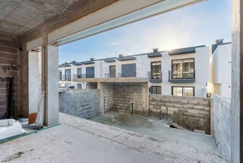 Moradia T4 para venda