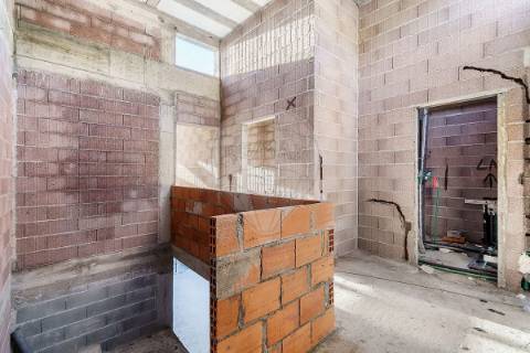 Moradia T4 para venda