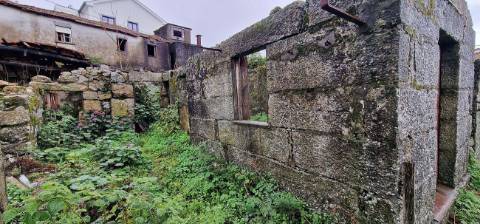 Moradia T8 para venda