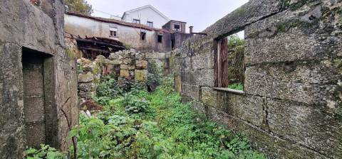 Moradia T8 para venda