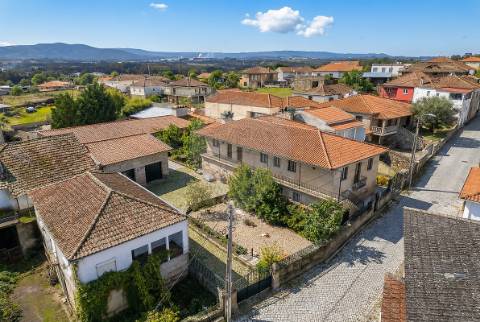 Moradia T5 para venda