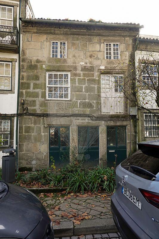 Moradia T8 para venda