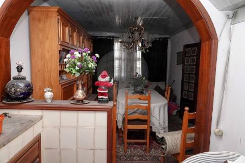 Moradia T8 para venda