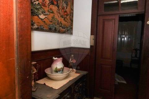 Moradia T8 para venda