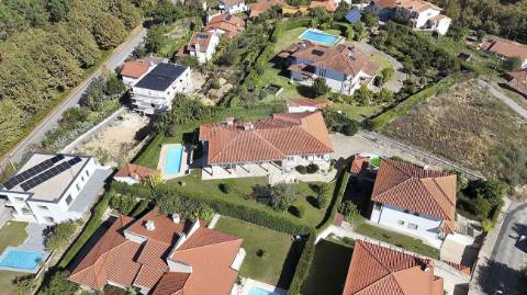 Moradia T4 para venda