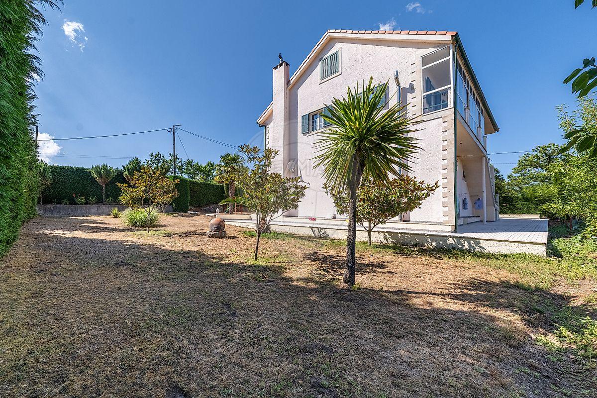 Moradia T6 para venda