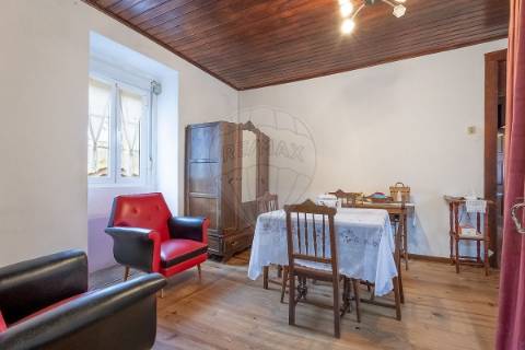 Moradia T2 para venda