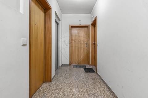 Apartamento T1 para venda