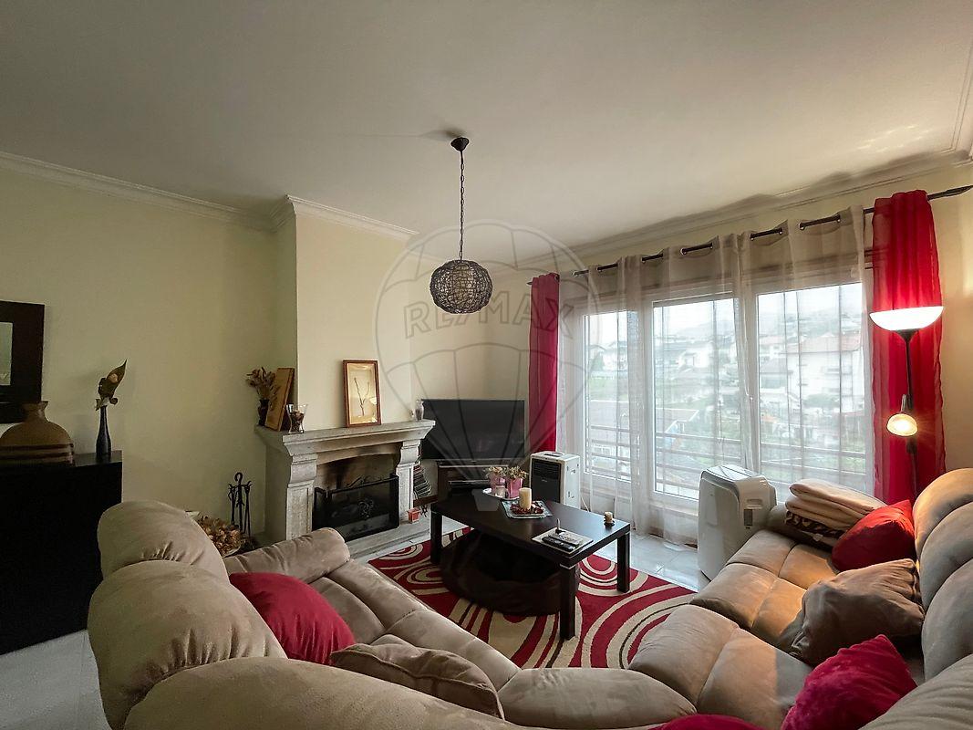 Apartamento T4 para venda