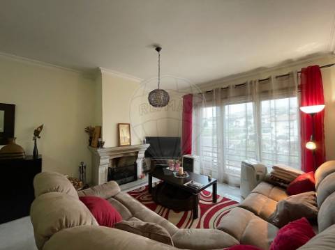 Apartamento T4 para venda