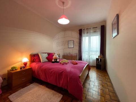 Apartamento T4 para venda