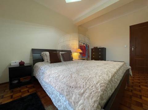 Apartamento T4 para venda