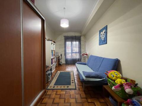 Apartamento T4 para venda