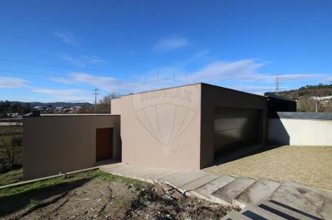 Moradia T3 para venda