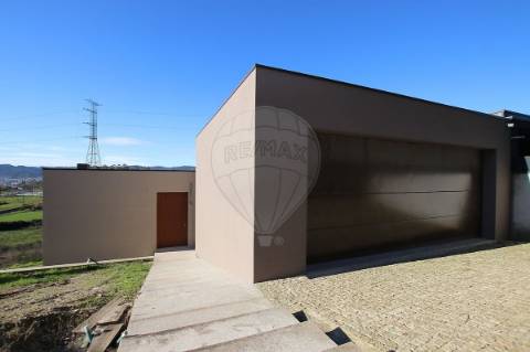 Moradia T3 para venda