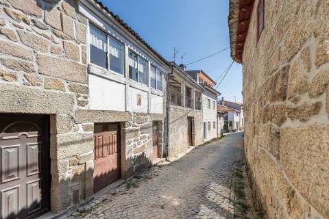 Moradia T4 para venda