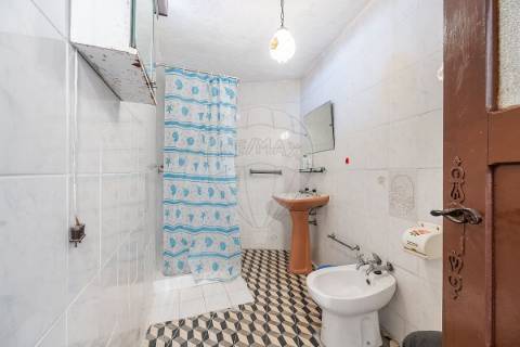 Moradia T4 para venda