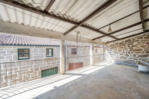 Moradia T4 para venda