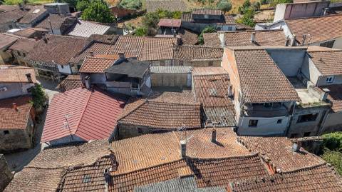 Moradia T4 para venda