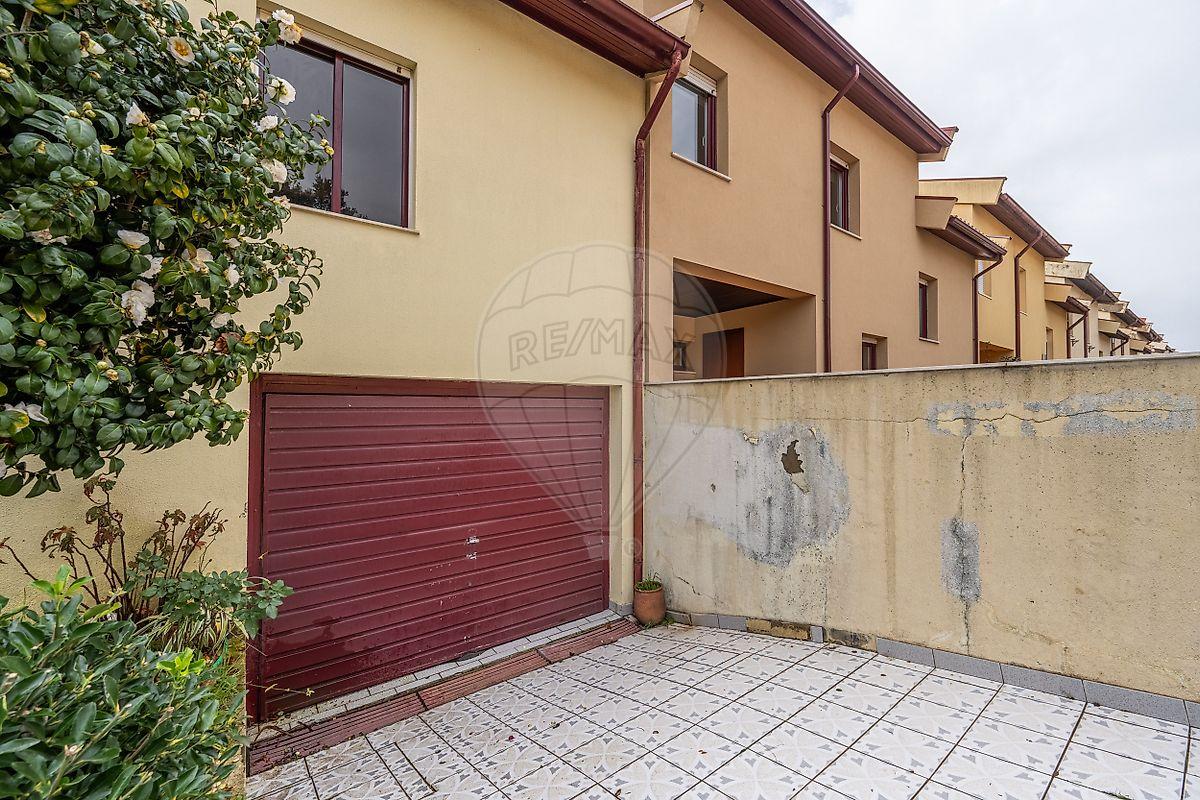 Moradia T4 para venda
