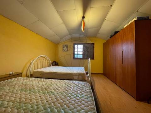 Moradia T4 para venda