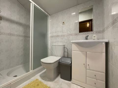 Moradia T4 para venda