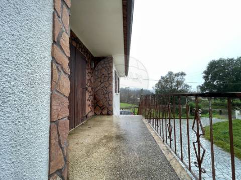 Moradia T4 para venda