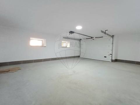 Moradia T2 para venda