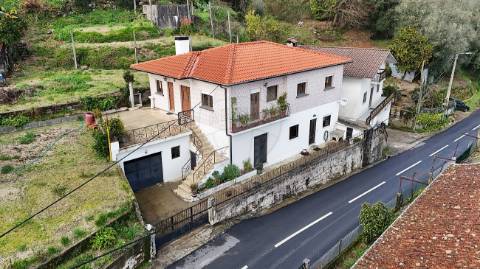 Moradia T5 para venda