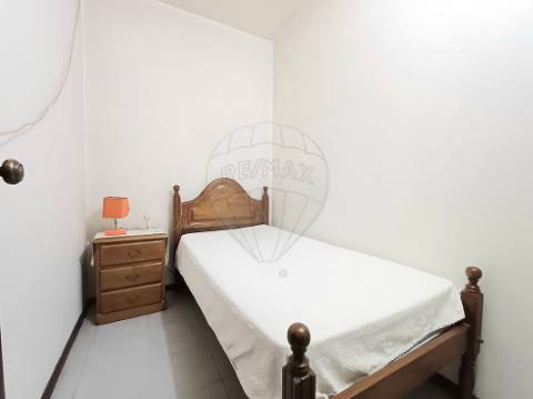 Moradia T5 para venda