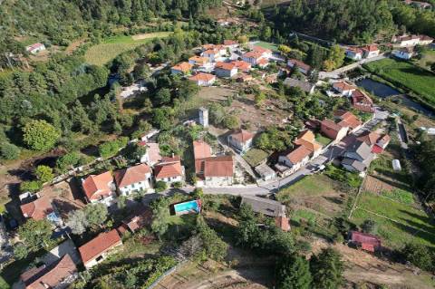 Moradia T4 para venda